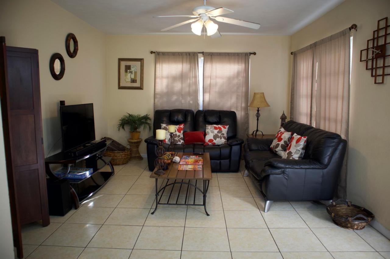 Great Location Near Downtown & Airport Villa Tampa Exterior photo